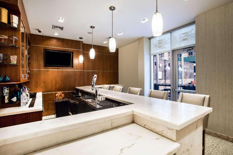 Hilton Garden Inn NY West 35 Street - Bar