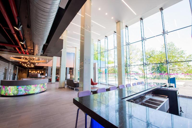 Aloft New York LaGuardia Airport - Lobi
