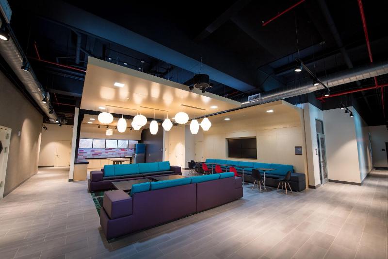 Aloft New York LaGuardia Airport - Lobi