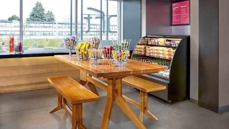 Aloft New York LaGuardia Airport - Restoran