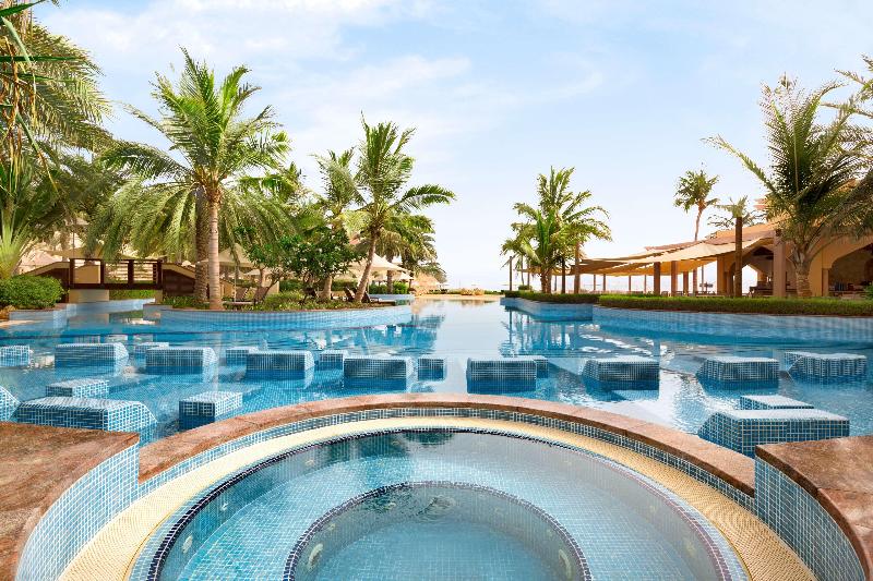 Doubletree by Hilton Muscat Al Waha - Havuz