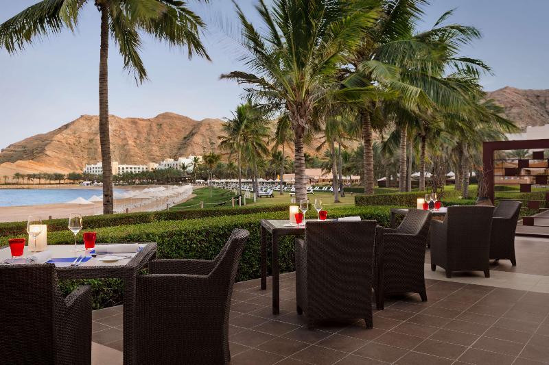 Doubletree by Hilton Muscat Al Waha - Restoran