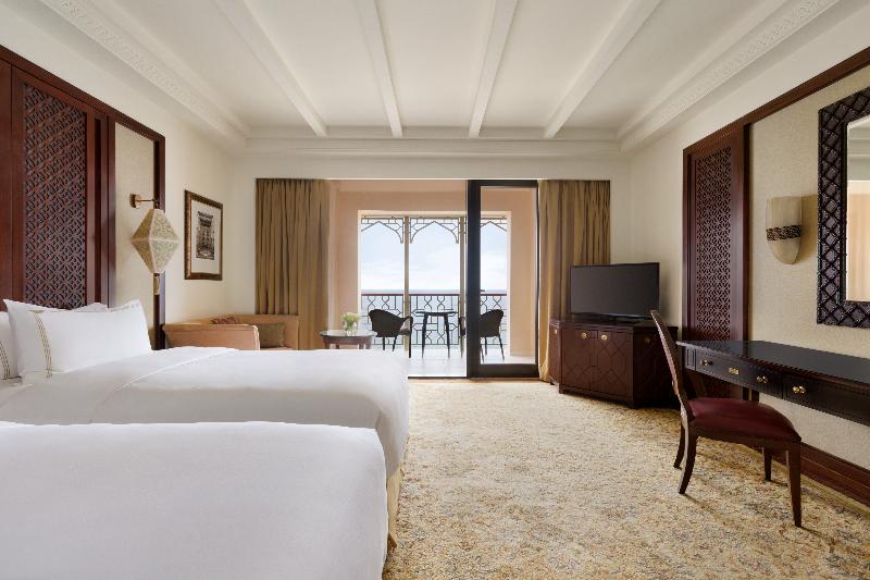 Al Husn Hotel Muscat - Oda