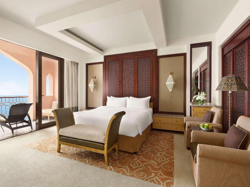 Al Husn Hotel Muscat - Oda