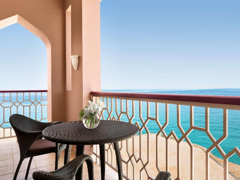 Al Husn Hotel Muscat - Oda