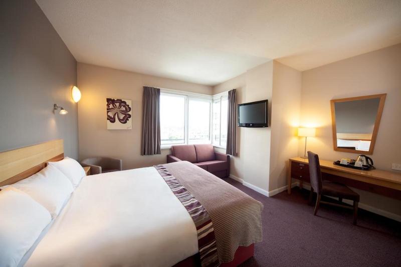 Leonardo Hotel Derby - Oda