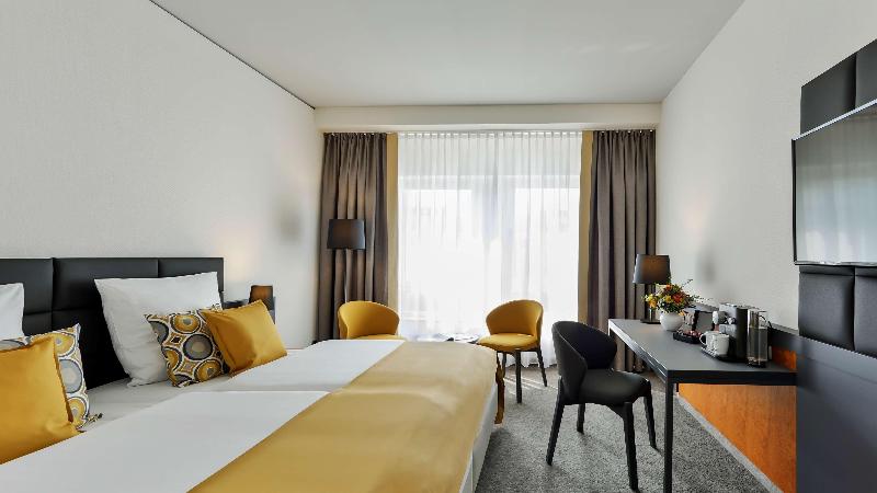 Dorint Hotel Dresden - Oda