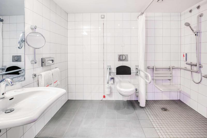 IntercityHotel Dresden - Oda