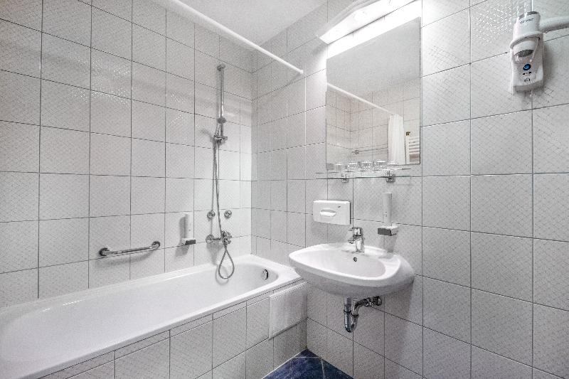 Corvin Hotel Budapest-Sissi wing - Oda