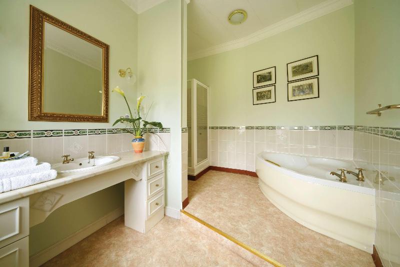 Leigh Park Country House Hotel & Vineyard, BWSC - Oda