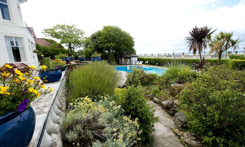 Marsham Court - Havuz