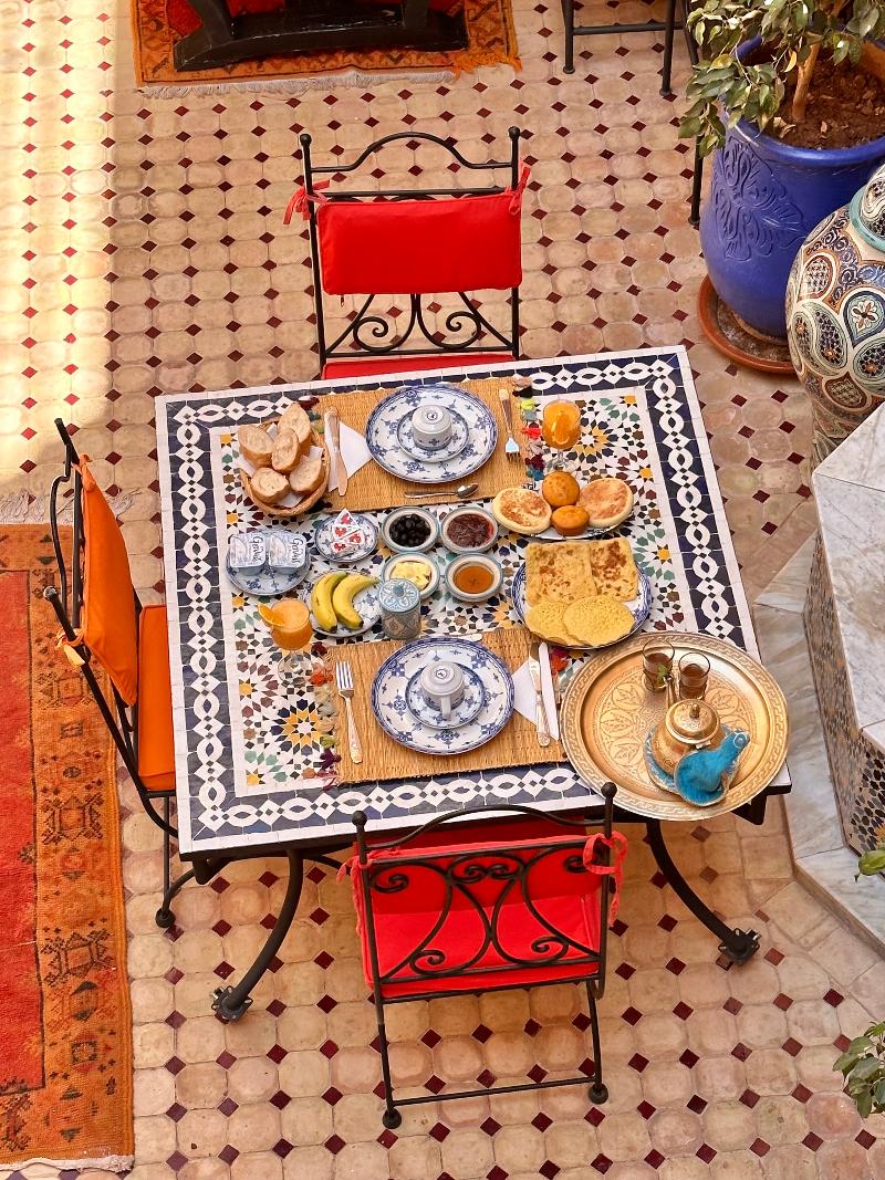 Riad Shaden - Genel