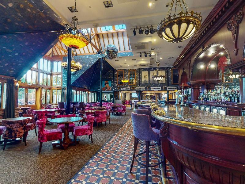 Old Thorns Hotel, Golf and Country Estate - Bar
