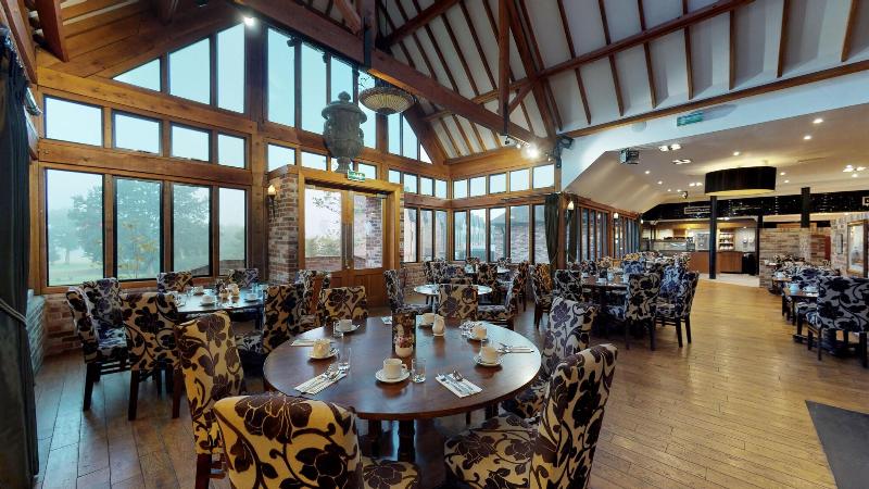 Old Thorns Hotel, Golf and Country Estate - Restoran