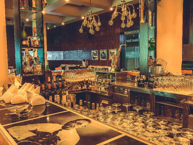 Novotel Dünya Ticaret Merkezi Dubai - Bar