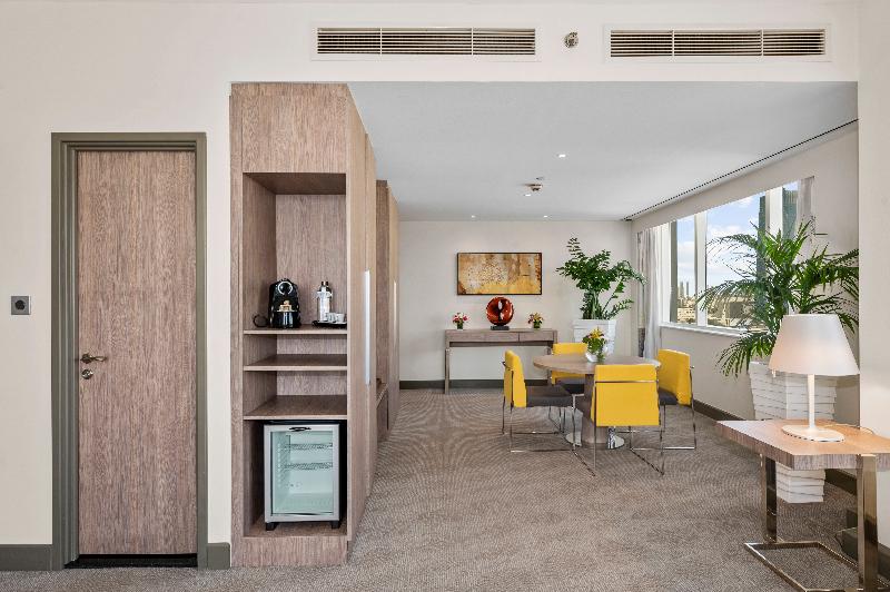 Novotel Dünya Ticaret Merkezi Dubai - Oda
