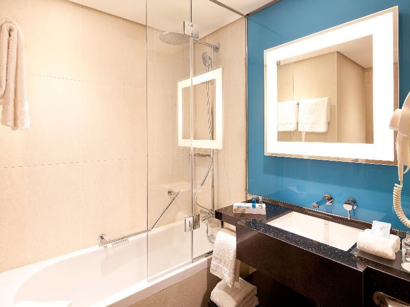 Novotel Dünya Ticaret Merkezi Dubai - Oda
