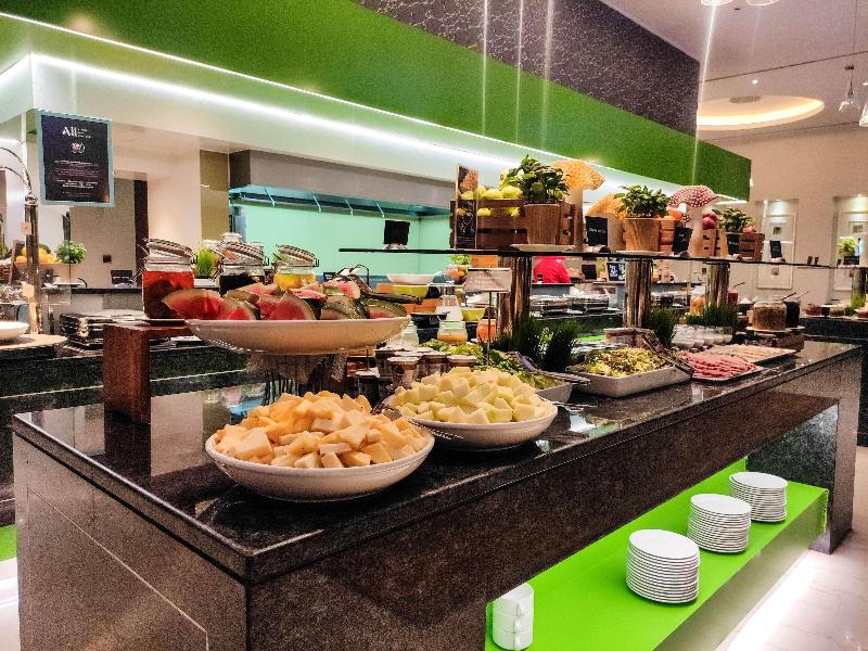 Novotel Dünya Ticaret Merkezi Dubai - Restoran