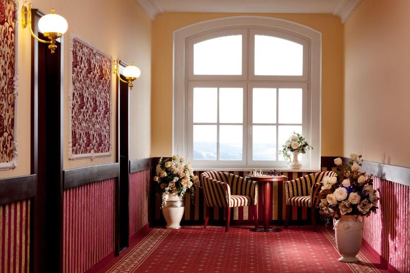 Chateau Monty SPA Resort - Lobi