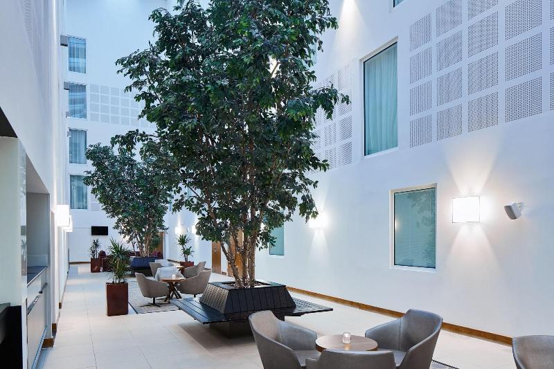 Courtyard London Gatwick Airport - Lobi