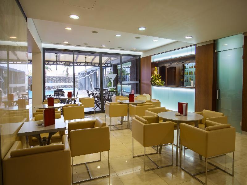 Antillia Hotel - Bar