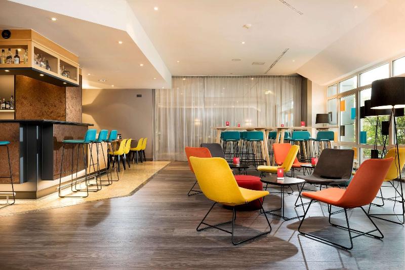 Ramada by Wyndham Hannover - Restoran