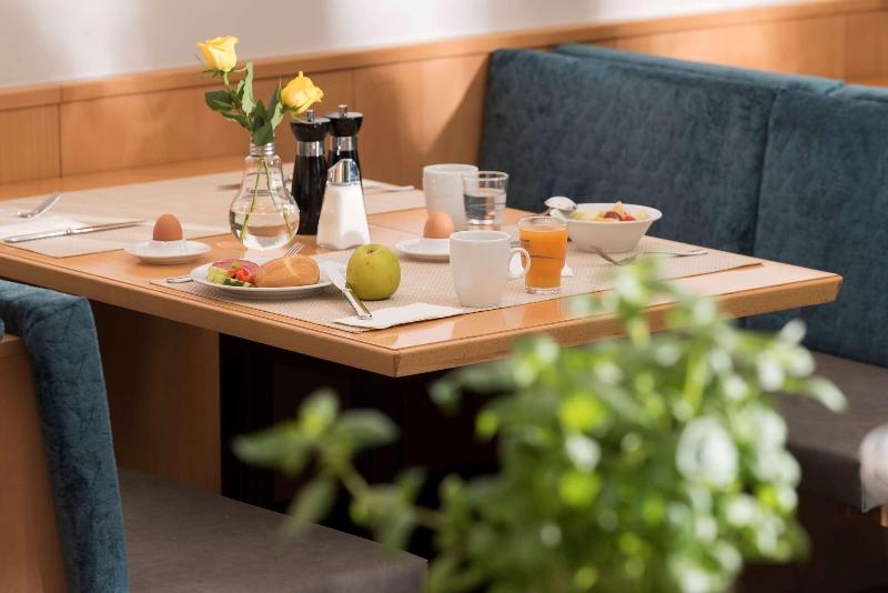 Ramada by Wyndham Hannover - Restoran