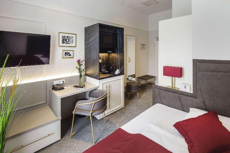 TOP Hotel Hansa Wiesbaden - Oda