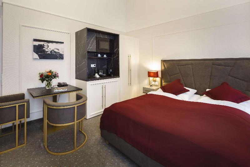 TOP Hotel Hansa Wiesbaden - Oda