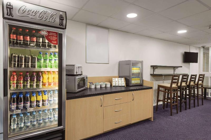 Days Inn Bridgend - Cardiff - Lobi