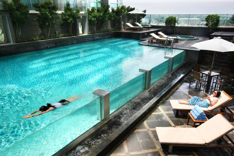 Cambridge Hotel Medan - Havuz