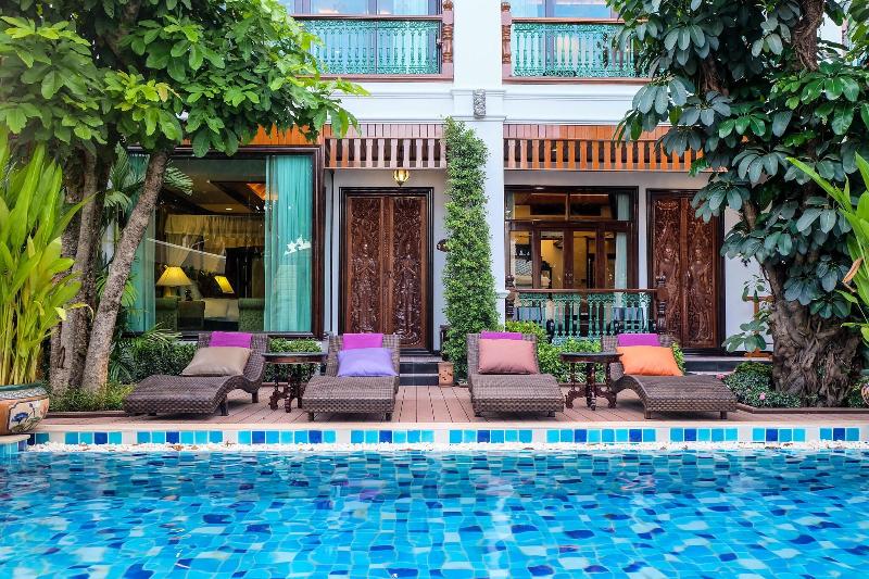 Sunday Villa Sirilanna Hotel - Havuz