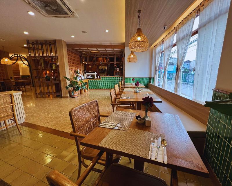 Sunday Villa Sirilanna Hotel - Restoran