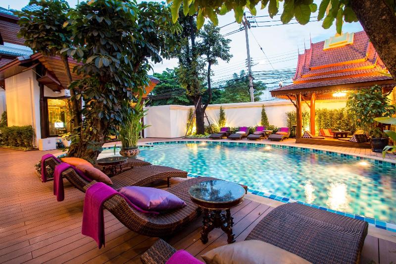 Sunday Villa Sirilanna Hotel - Teras