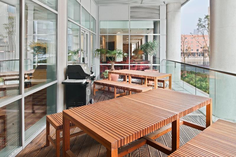 Staybridge Suites Liverpool - Genel