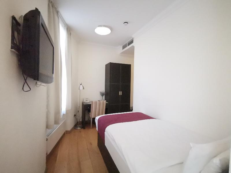 The Royale Chulan Hyde Park Hotel London - Oda