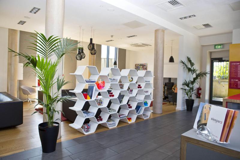 Four Points Flex by Sheraton Cardiff - Lobi