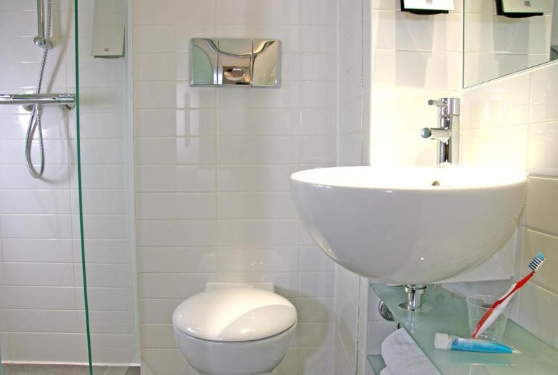 Four Points Flex by Sheraton Cardiff - Genel