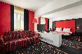Vienna House Easy by Wyndham Bucharest Airport oda fotoğrafı
