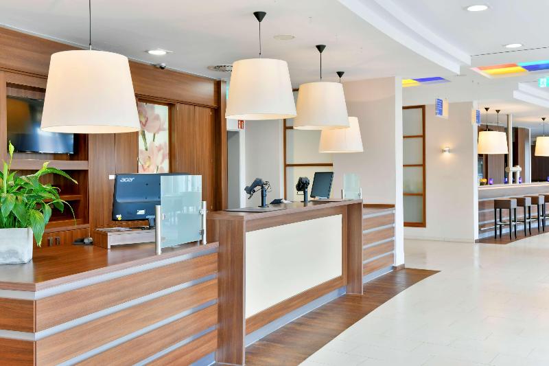 Best Western Plus Hotel Papenburg - Lobi