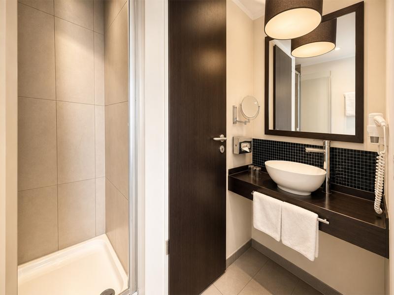 Leonardo Hotel Berlin - Oda