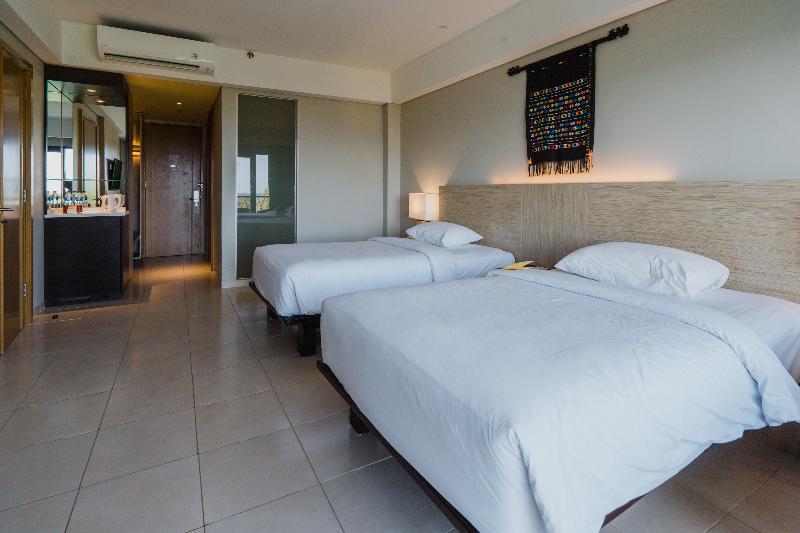 Bintang Flores Hotel - Oda