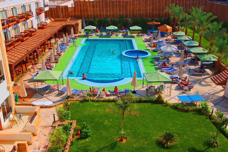 Falcon Naama Star Hotel - Havuz