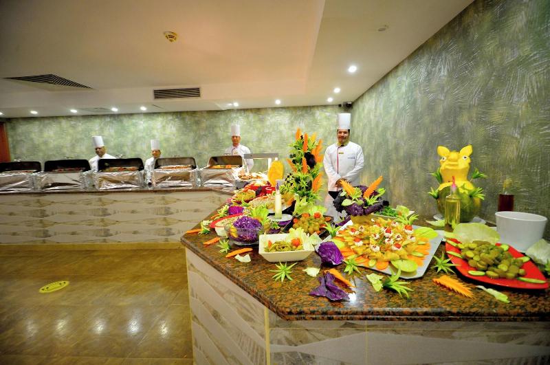Falcon Naama Star Hotel - Restoran