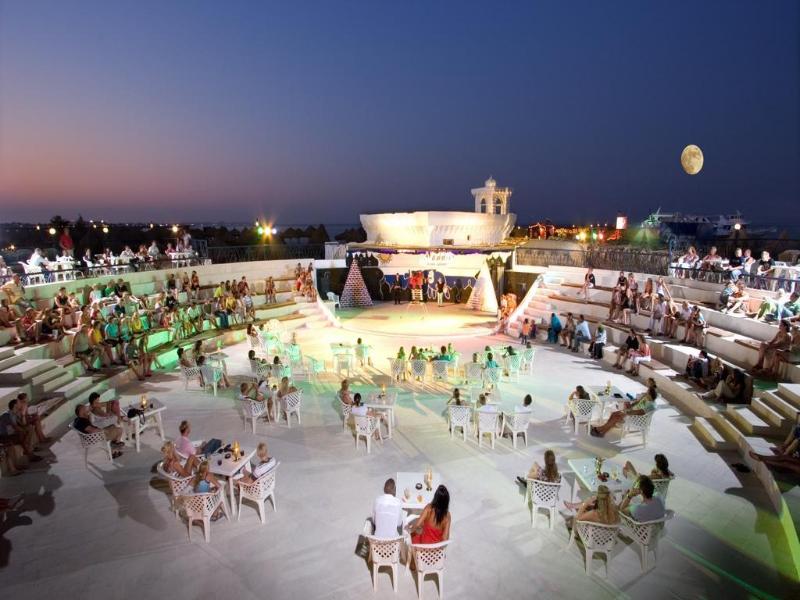 Aladdin Beach Resort - Genel