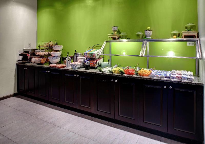 Hilton Garden Inn Chelsea - Restoran