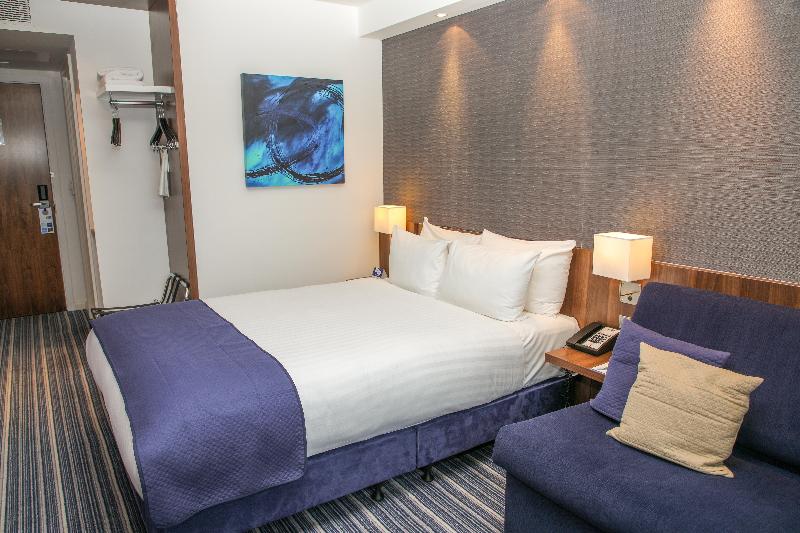 Holiday Inn Express London Heathrow T5 - Oda