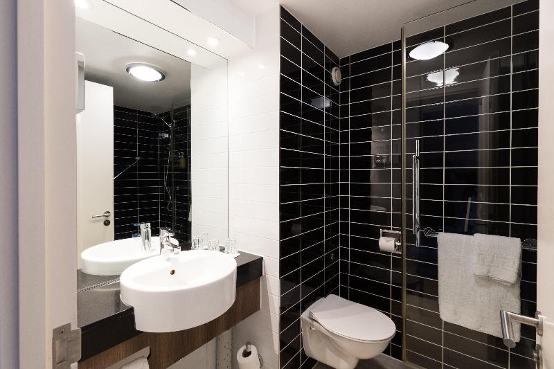 Holiday Inn Express London Heathrow T5 - Oda