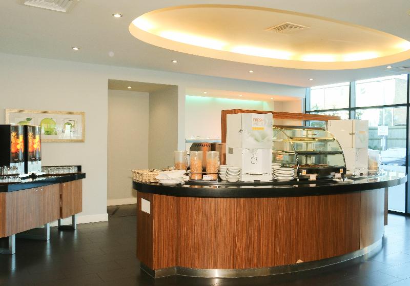 Holiday Inn Express London Heathrow T5 - Restoran