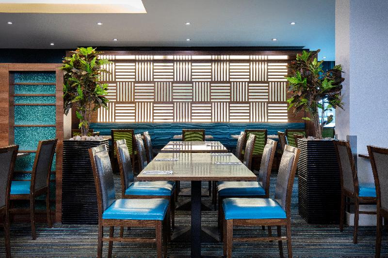 Holiday Inn Express London Heathrow T5 - Restoran